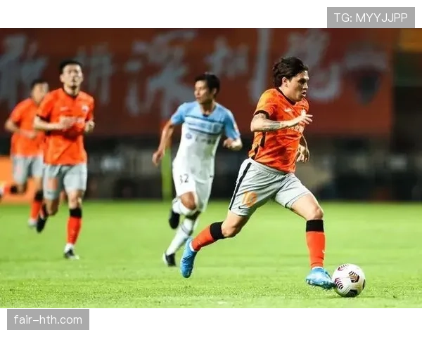 法国队集训动态:国脚们表现稳健,备战新赛事状态火热 法国队集训动态:国脚们表现稳健,备战新赛事状态火热